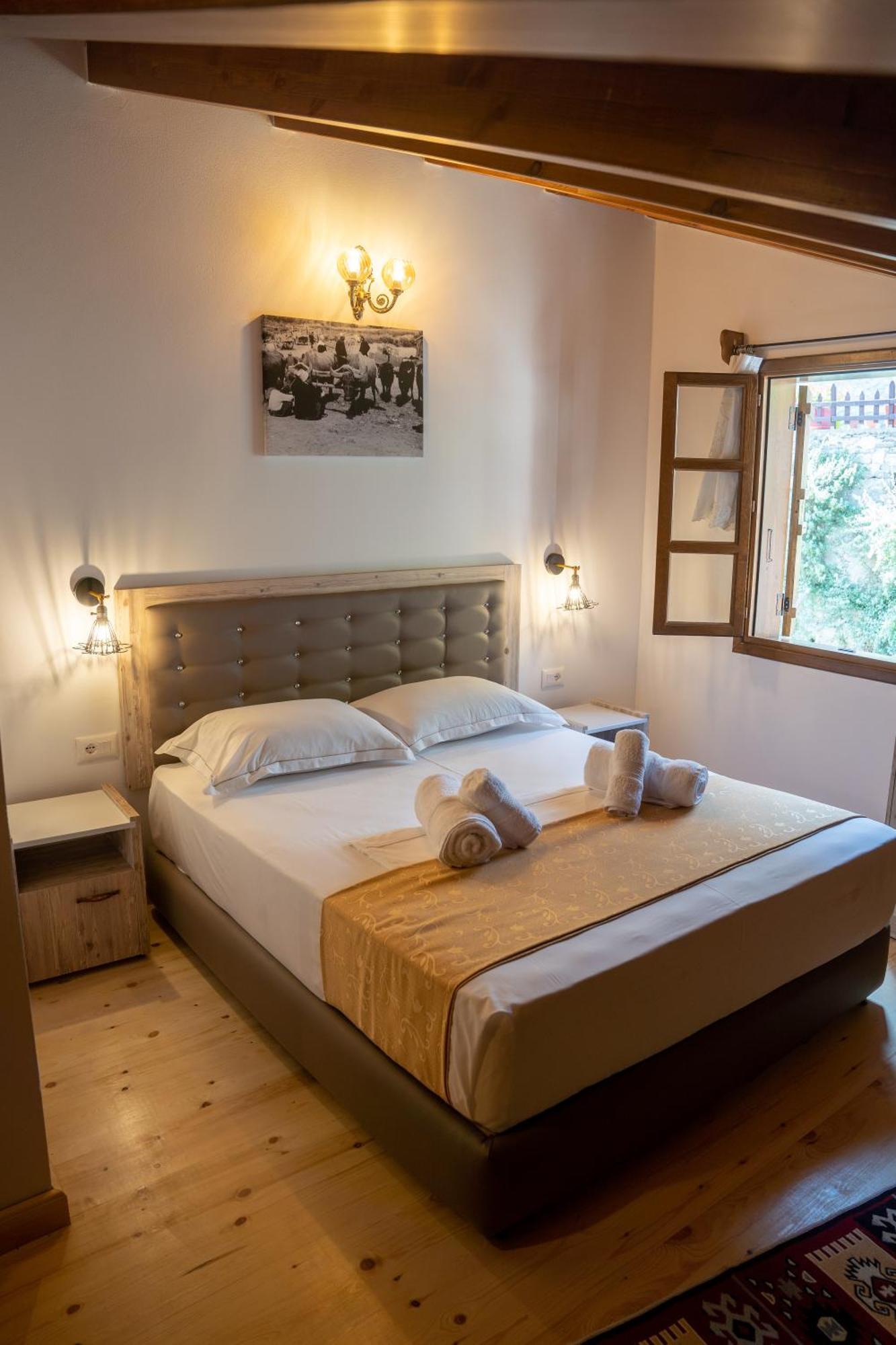 Hotel Kapllani Berati Quarto foto