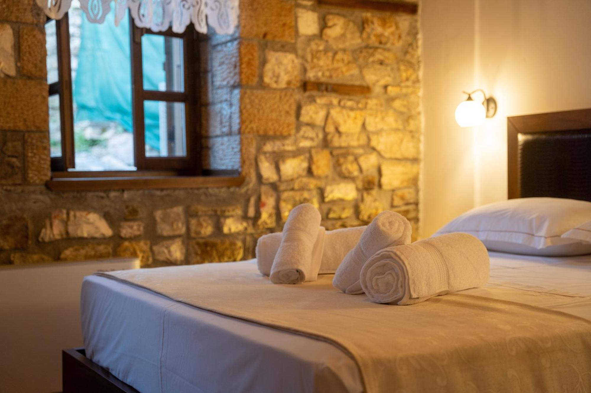 Hotel Kapllani Berati Quarto foto