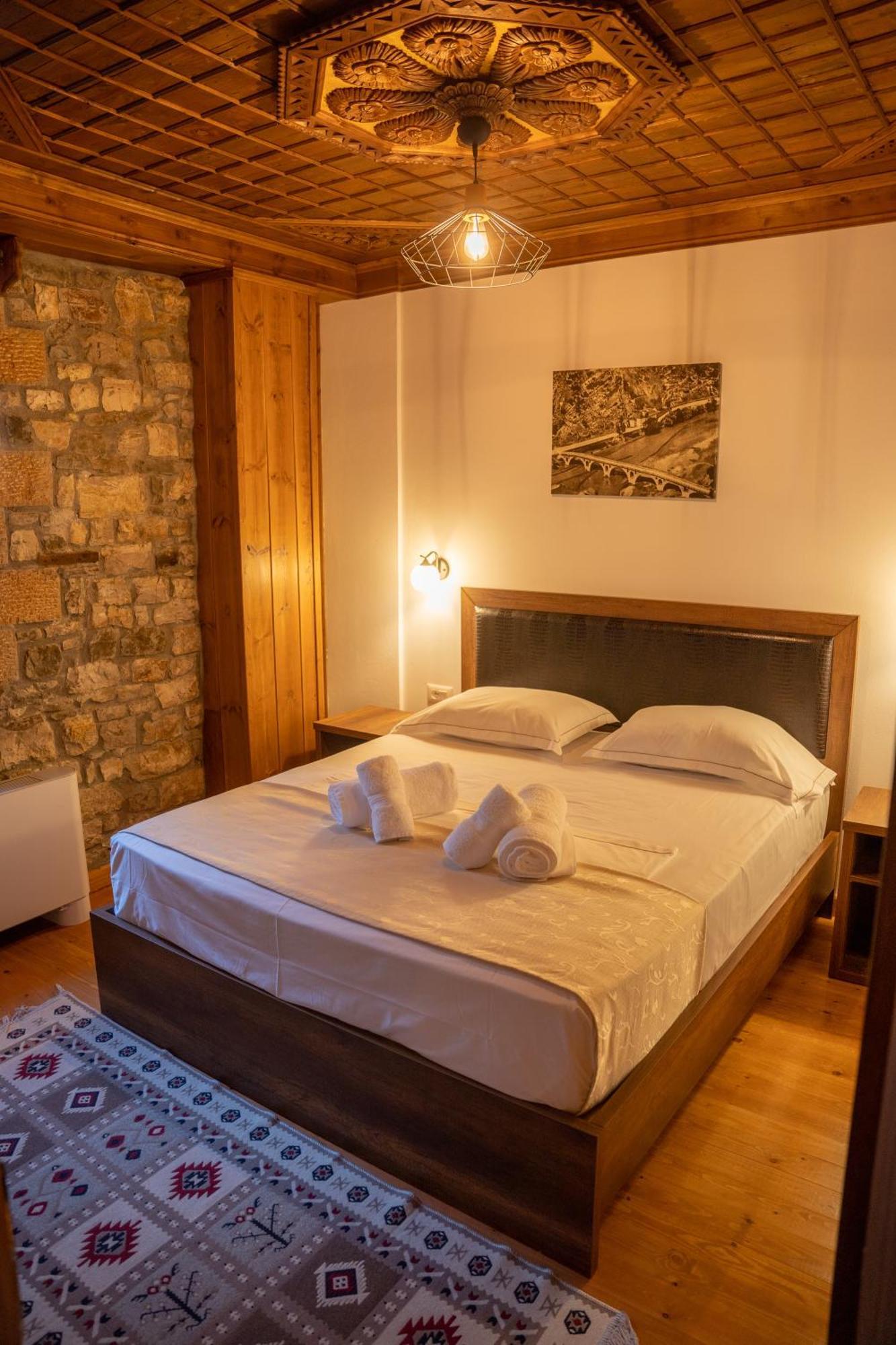 Hotel Kapllani Berati Quarto foto