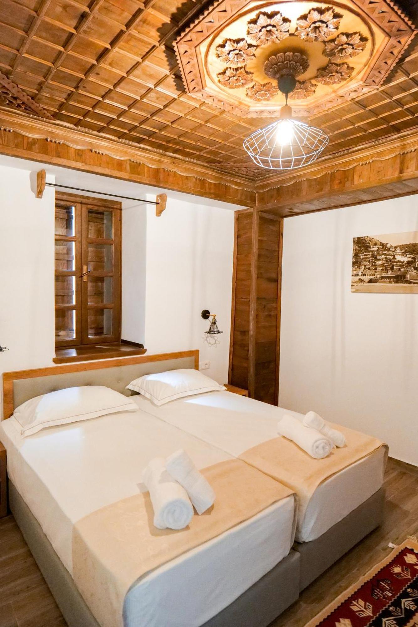 Hotel Kapllani Berati Quarto foto